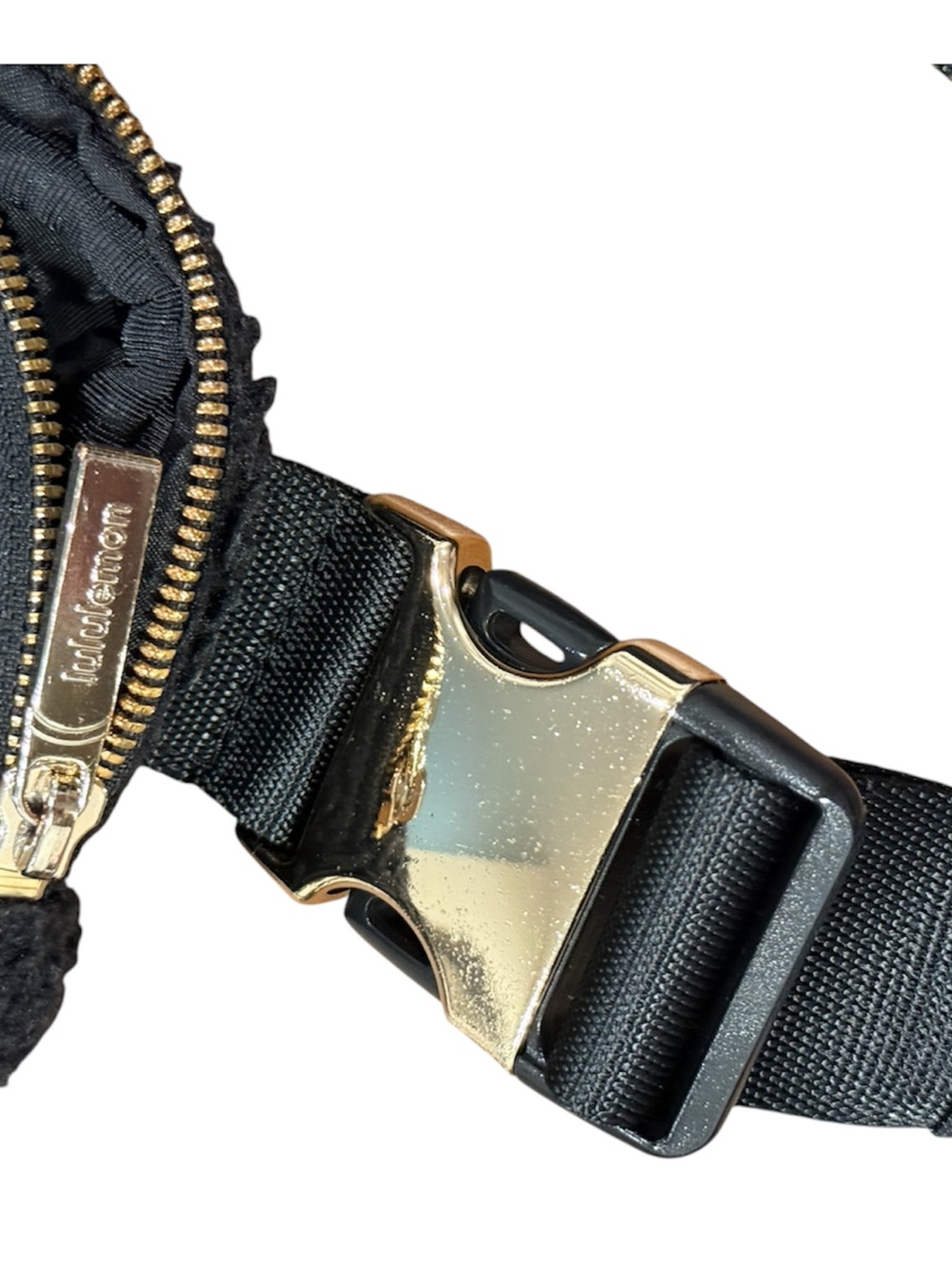 Lululemon Everywhere Belt Bag Textured Black Sherpa Fleece Gold Hardware - Picture 5 of 5